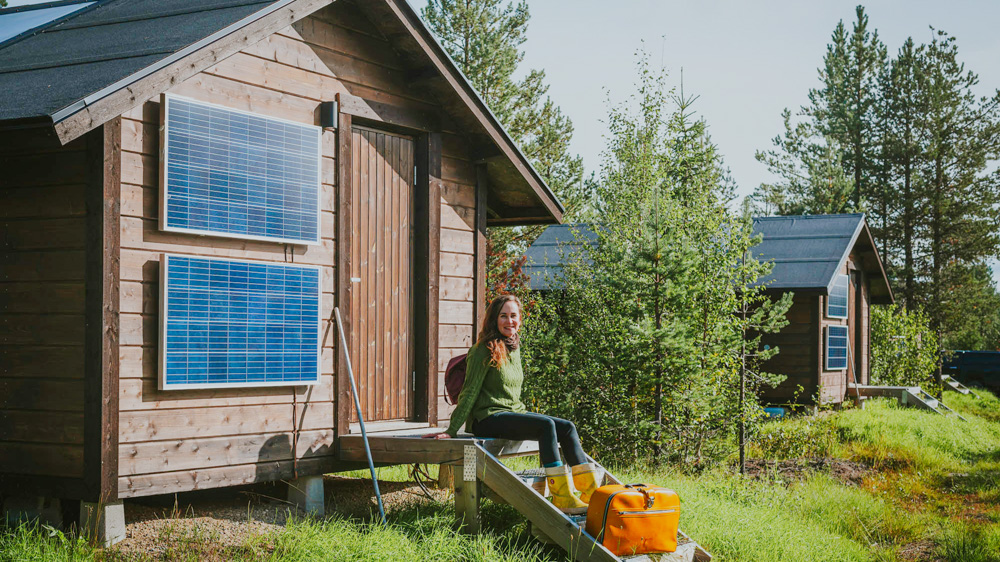 Why choose an accommodation package with nature experiences in Finnish Lapland?